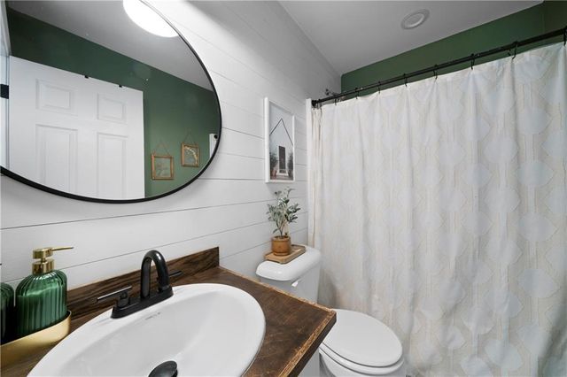 71 Headland Court, Rockmart, GA 30153