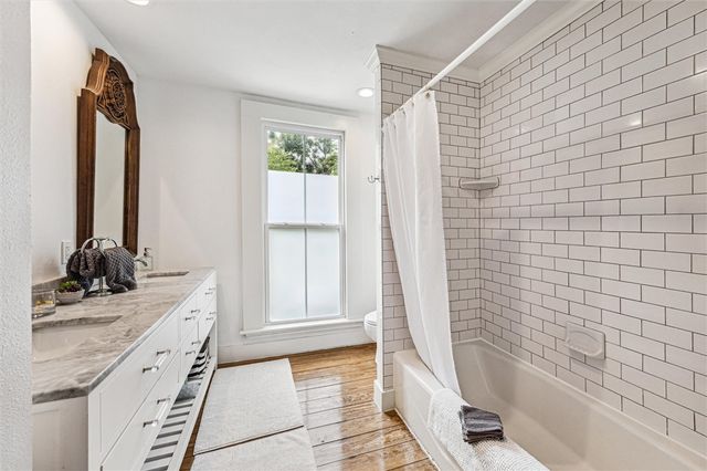 305 W Alamo Street, Brenham, TX 77833