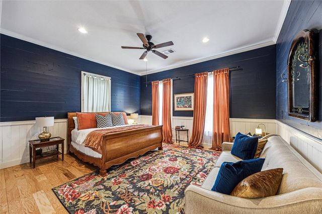 305 W Alamo Street, Brenham, TX 77833