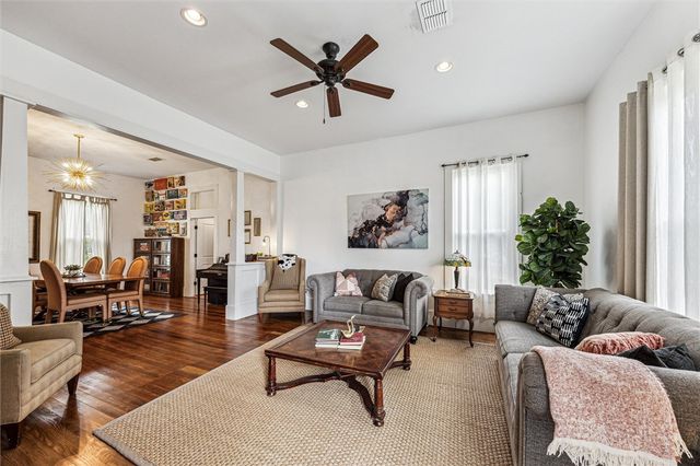 305 W Alamo Street, Brenham, TX 77833