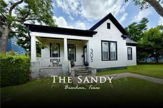 305 W Alamo Street, Brenham, TX 77833