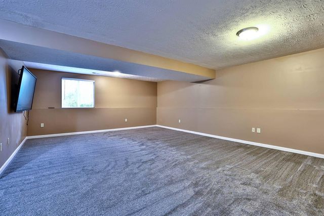 354 Keegan Court, Burlington, KY 41005