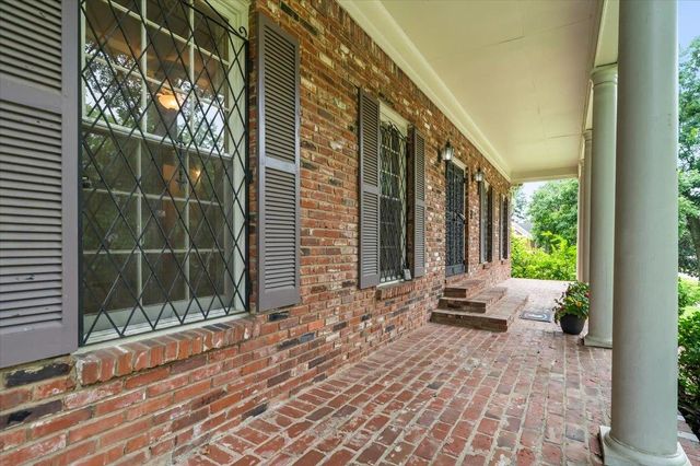 1464 YORKSHIRE DR, Memphis, TN 38119