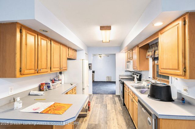 326 E Clinton Street, Ovid, MI 48866