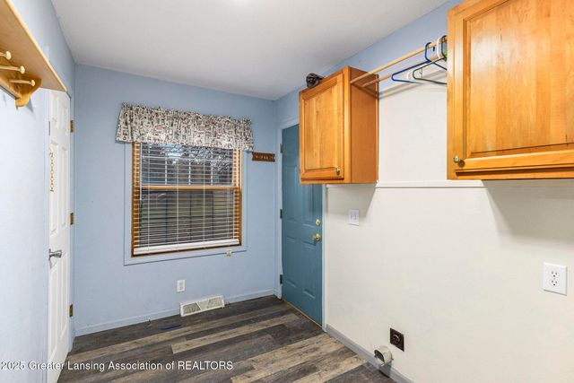 326 E Clinton Street, Ovid, MI 48866