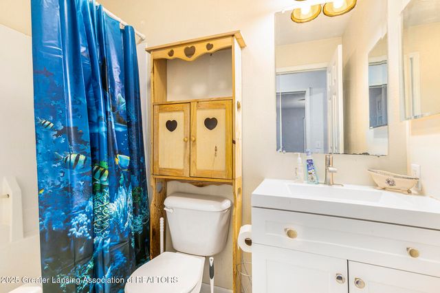 326 E Clinton Street, Ovid, MI 48866