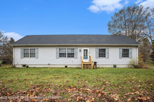 326 E Clinton Street, Ovid, MI 48866