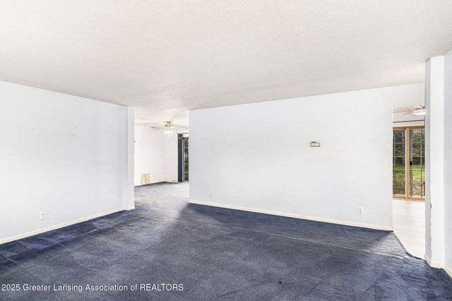 326 E Clinton Street, Ovid, MI 48866