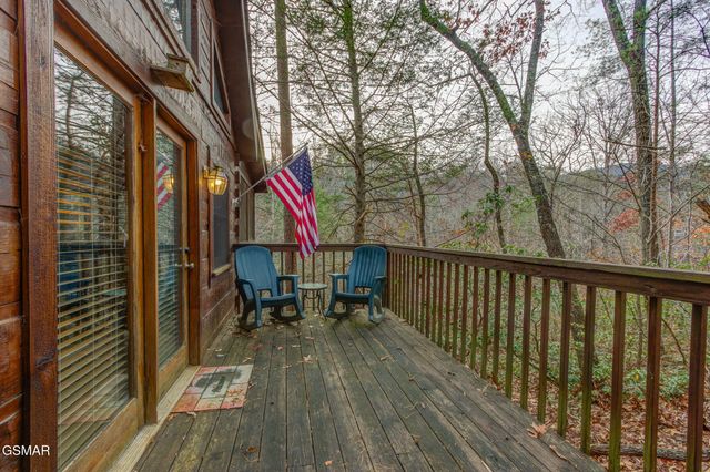 1590 Walt Price Road, Sevierville, TN 37876