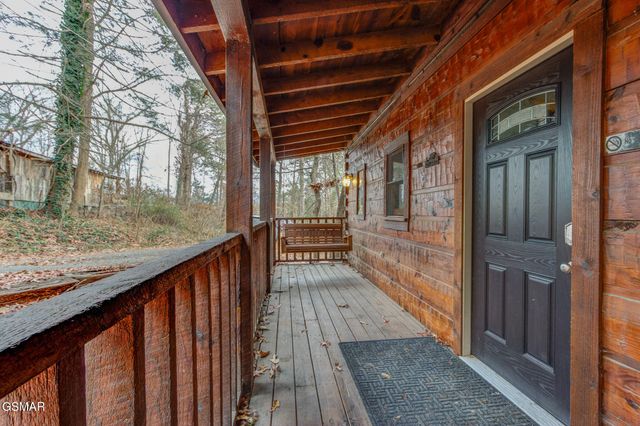 1590 Walt Price Road, Sevierville, TN 37876