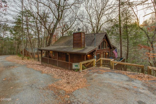 1590 Walt Price Road, Sevierville, TN 37876