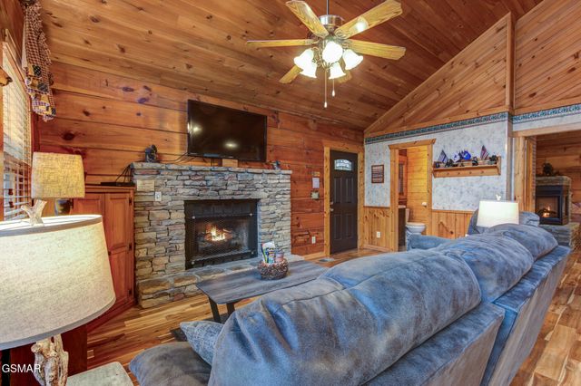 1590 Walt Price Road, Sevierville, TN 37876