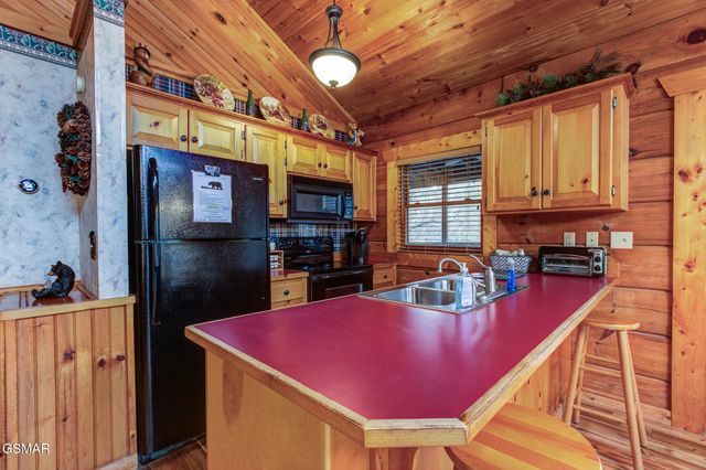 1590 Walt Price Road, Sevierville, TN 37876