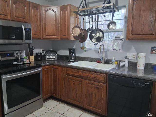 4601 Sycamore Road, Newport, MI 48161