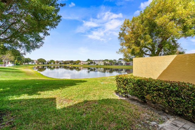 131 Lancaster Way, Royal Palm Beach, FL 33414