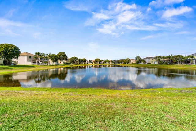 131 Lancaster Way, Royal Palm Beach, FL 33414