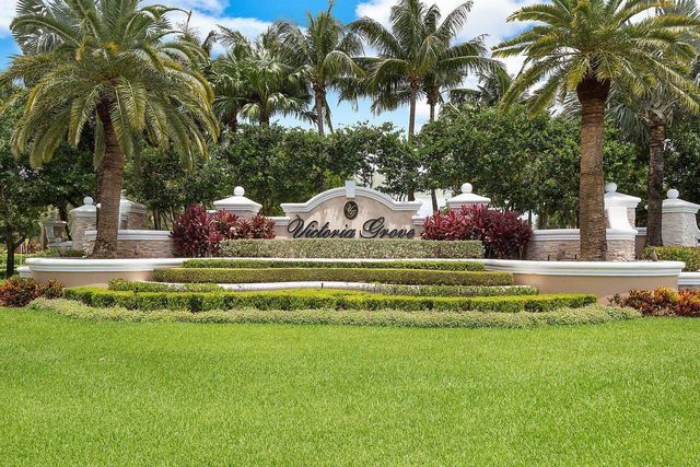 131 Lancaster Way, Royal Palm Beach, FL 33414