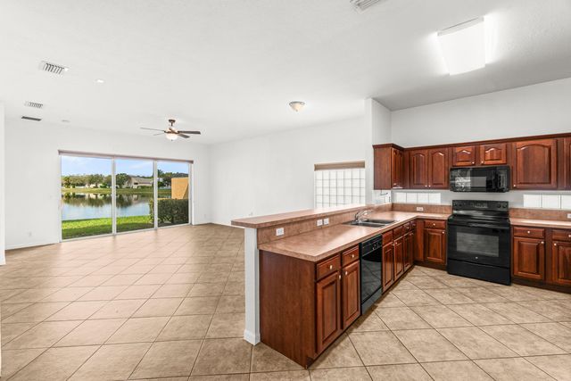 131 Lancaster Way, Royal Palm Beach, FL 33414
