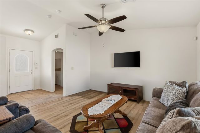 1943 E Havasu Lake Drive, Fort Mohave, AZ 86426