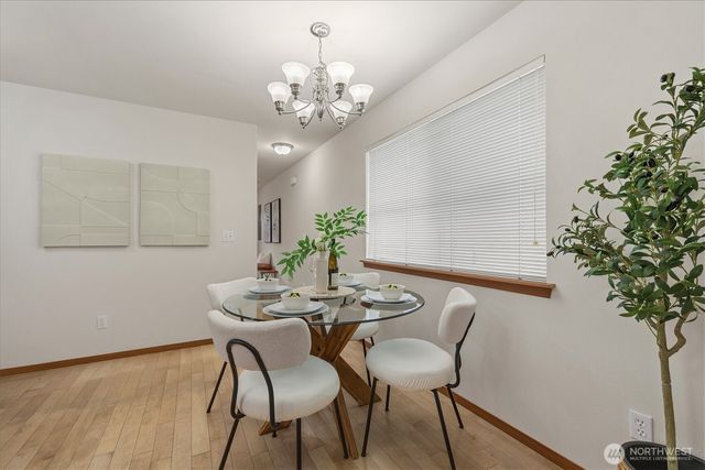 10050 19th Avenue SW, Seattle, WA 98146