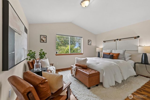10050 19th Avenue SW, Seattle, WA 98146