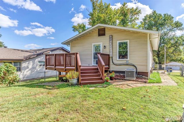10583 Mert Avenue, St Ann, MO 63074