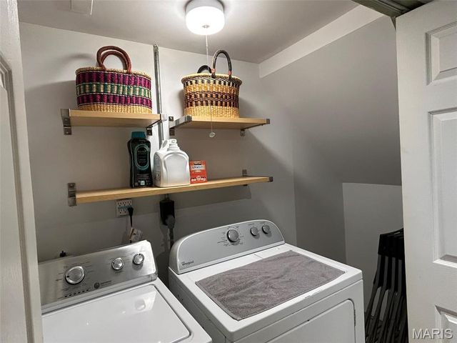 10583 Mert Avenue, St Ann, MO 63074