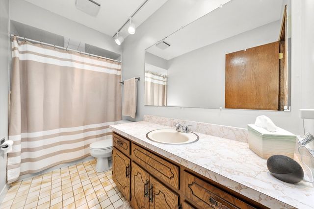 8125 Elizabeth Avenue, Orland Park, IL 60462