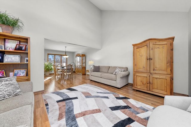 8125 Elizabeth Avenue, Orland Park, IL 60462