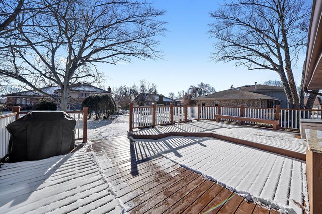 8125 Elizabeth Avenue, Orland Park, IL 60462