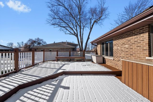 8125 Elizabeth Avenue, Orland Park, IL 60462