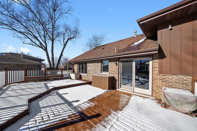 8125 Elizabeth Avenue, Orland Park, IL 60462