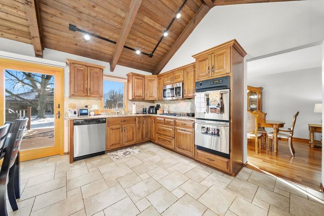 8125 Elizabeth Avenue, Orland Park, IL 60462