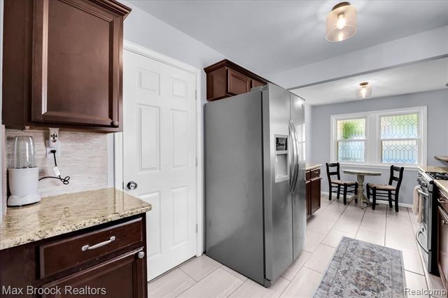 4151 Arlington Drive, Royal Oak, MI 48073