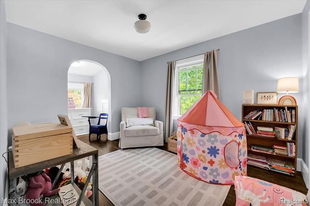 4151 Arlington Drive, Royal Oak, MI 48073