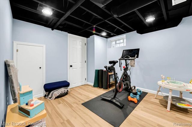 4151 Arlington Drive, Royal Oak, MI 48073