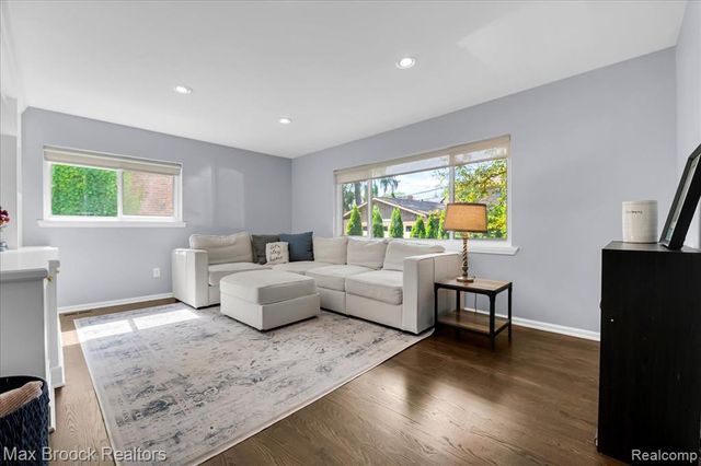 4151 Arlington Drive, Royal Oak, MI 48073