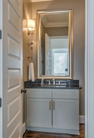 2125 Acklen Ave Unit B, Nashville, TN 37212