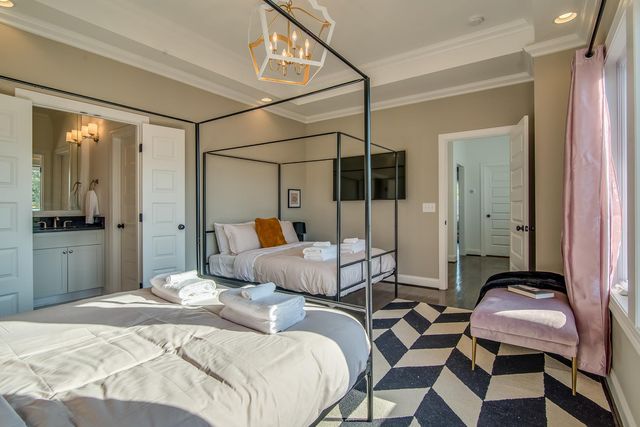 2125 Acklen Ave Unit B, Nashville, TN 37212