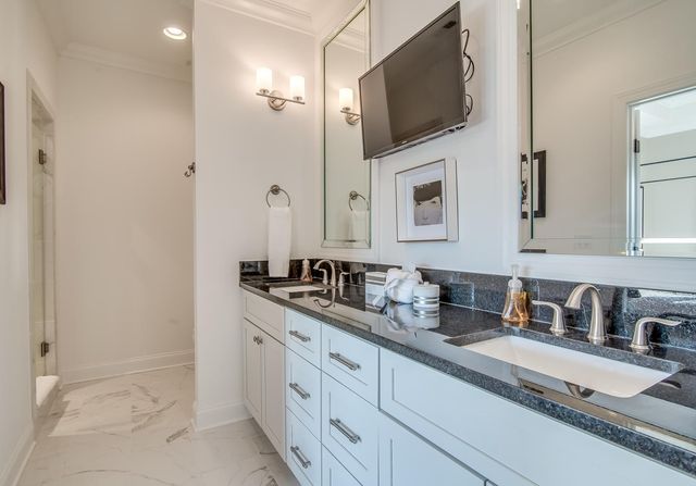 2125 Acklen Ave Unit B, Nashville, TN 37212