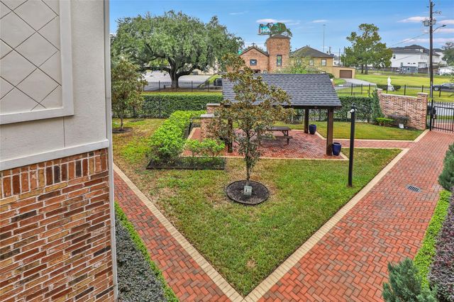 2810 Princeton Street, Houston, TX 77009