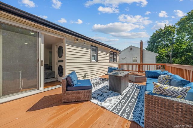 92 Washington Avenue, Deer Park, NY 11729