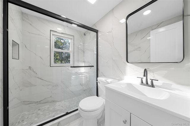 92 Washington Avenue, Deer Park, NY 11729