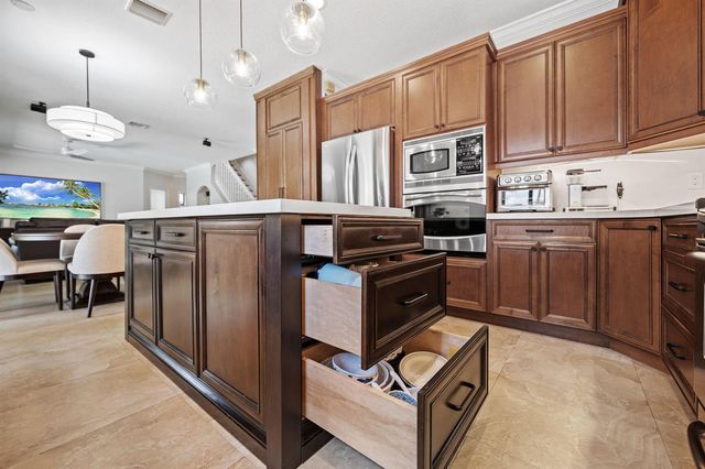 978 Greenwood Road 978, Weston, FL 33327