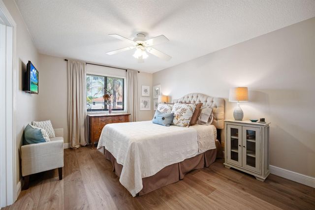 978 Greenwood Road 978, Weston, FL 33327