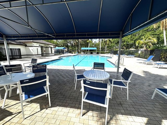 978 Greenwood Road 978, Weston, FL 33327