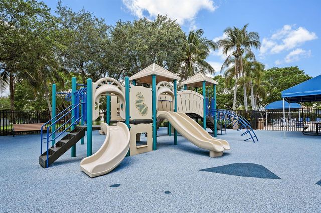 978 Greenwood Road 978, Weston, FL 33327