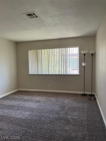 1758 East University Avenue 3, Las Vegas, NV 89119