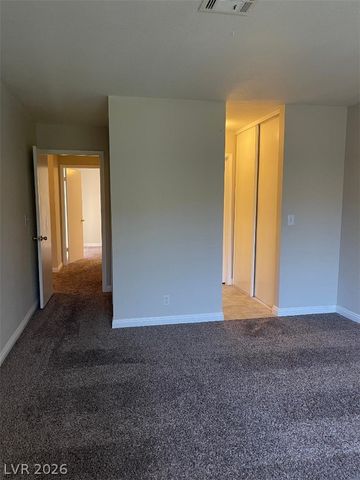 1758 East University Avenue 3, Las Vegas, NV 89119