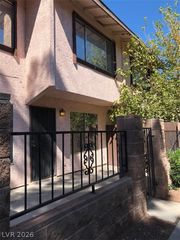 1758 East University Avenue 3, Las Vegas, NV 89119